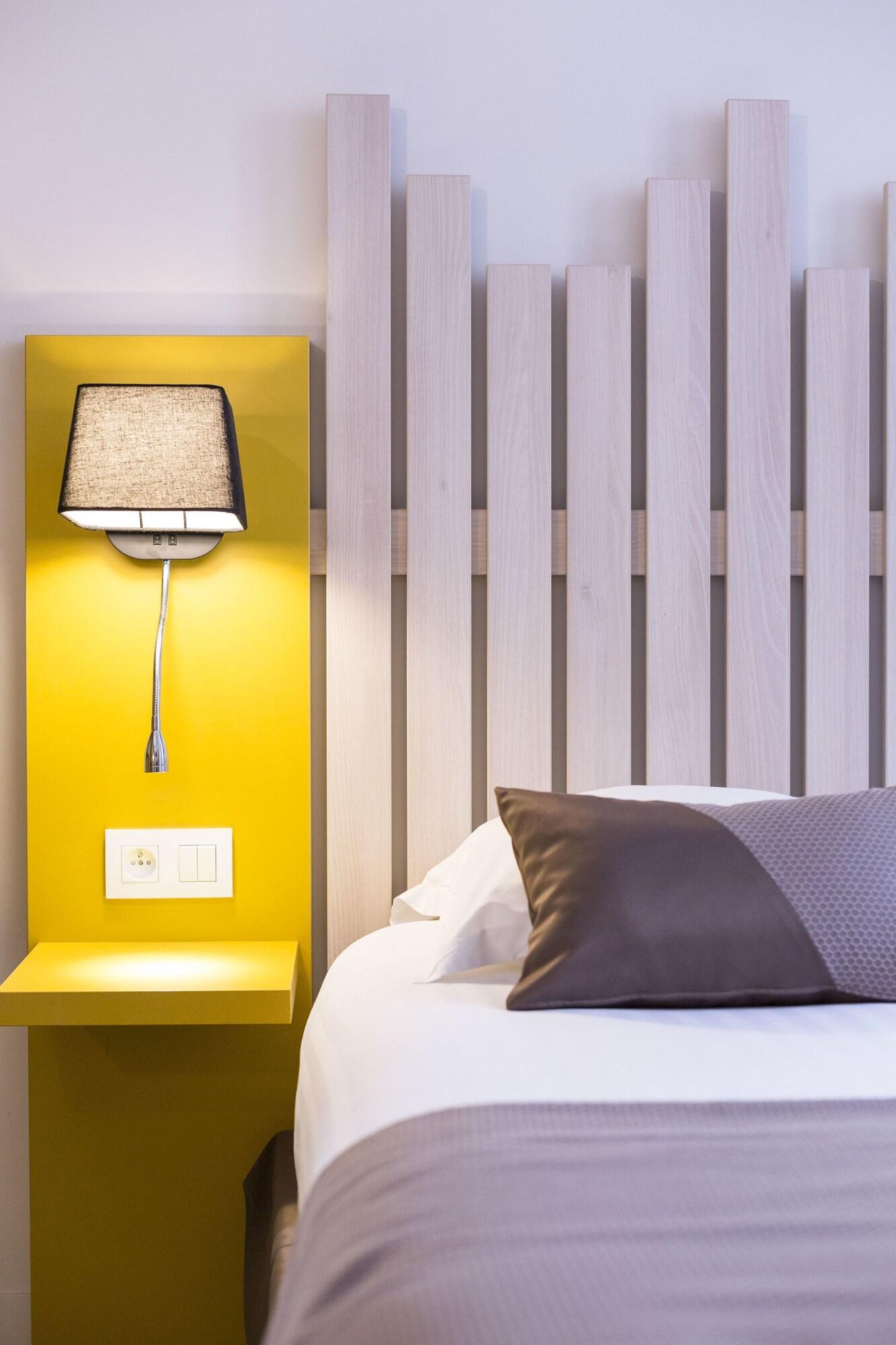 Hotel Des Arts Rueil-Malmaison Esterno foto