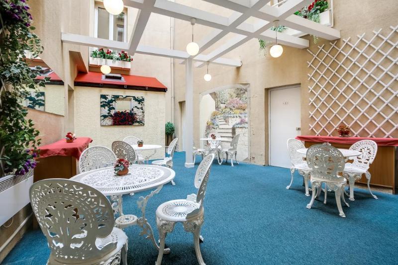 Hotel Des Arts Rueil-Malmaison Esterno foto